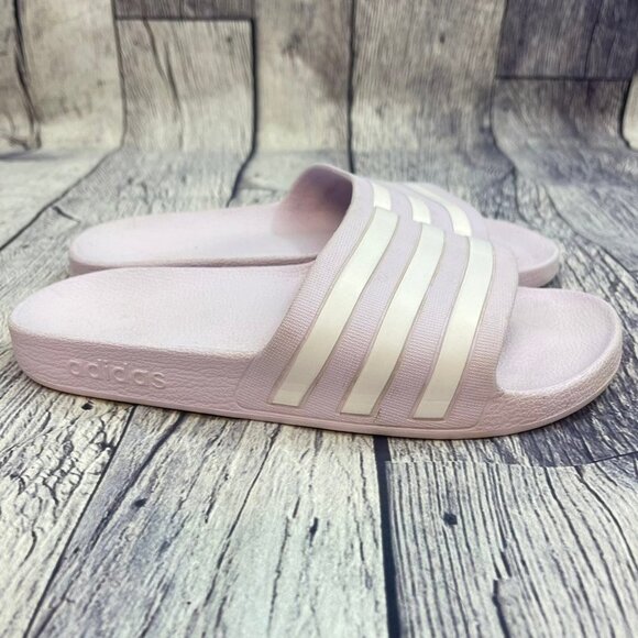 Adidas Adilette Aqua Slides Lavender Purple Women's Size 6 Slip On Sandals - Picture 2 of 9